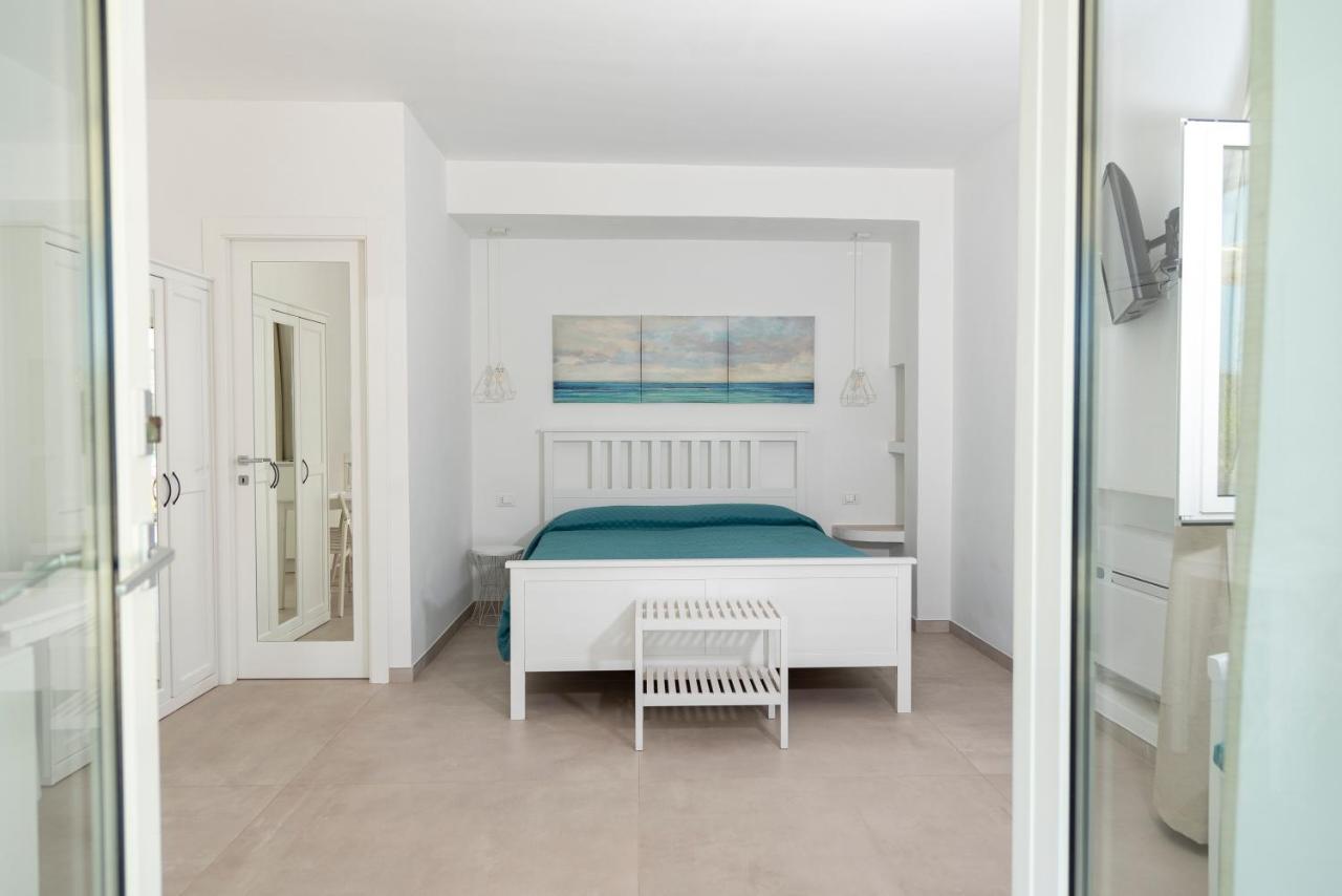 Maridea - Les Suites Du Soleil Ponza Buitenkant foto