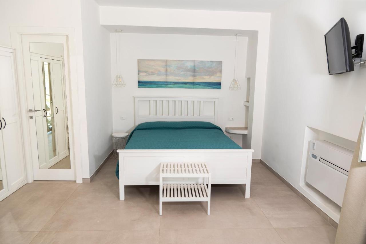Maridea - Les Suites Du Soleil Ponza Buitenkant foto